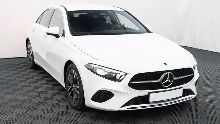 MERCEDES-BENZ A Klasa A 200 d Progressive 8G-DCT