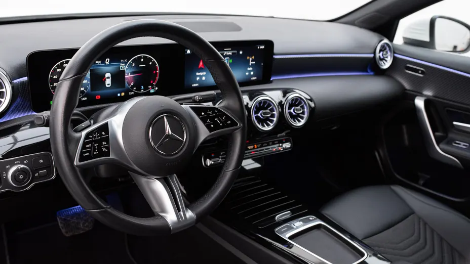 MERCEDES-BENZ A Klasa A 200 d Progressive 8G-DCT