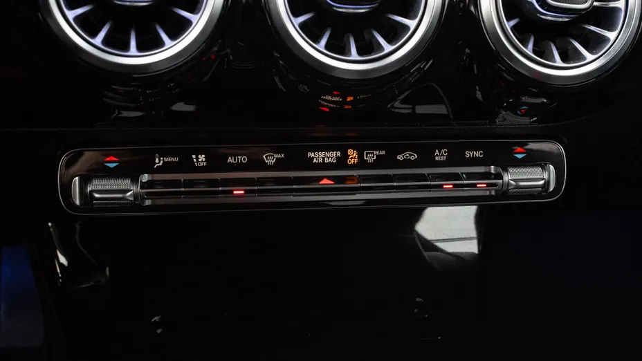 MERCEDES-BENZ A Klasa A 200 d Progressive 8G-DCT