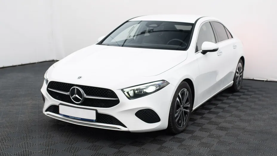MERCEDES-BENZ A Klasa A 200 d Progressive 8G-DCT