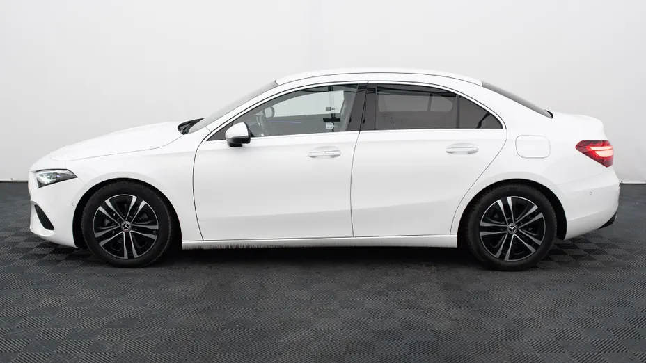 MERCEDES-BENZ A Klasa A 200 d Progressive 8G-DCT