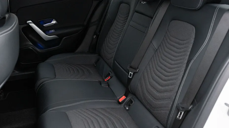 MERCEDES-BENZ A Klasa A 200 d Progressive 8G-DCT