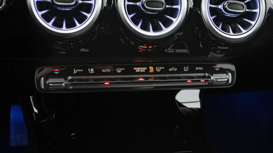 MERCEDES-BENZ A Klasa A 200 d Progressive 8G-DCT