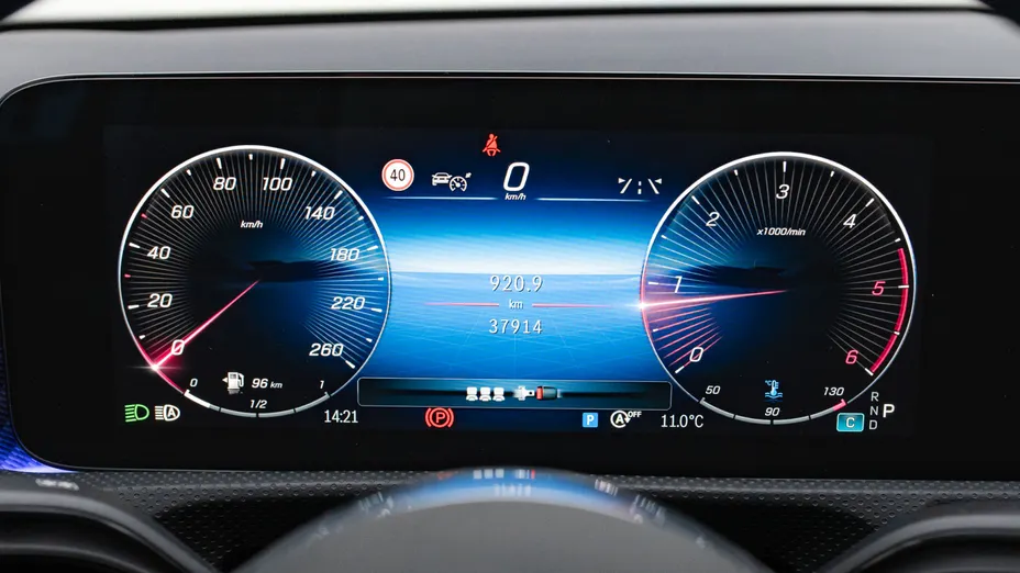 MERCEDES-BENZ A Klasa A 200 d Progressive 8G-DCT