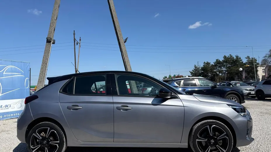 OPEL Corsa -