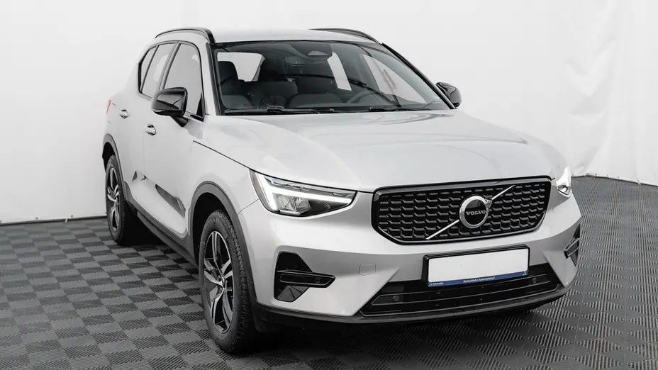 VOLVO XC40 XC40 B3 Plus Dark aut