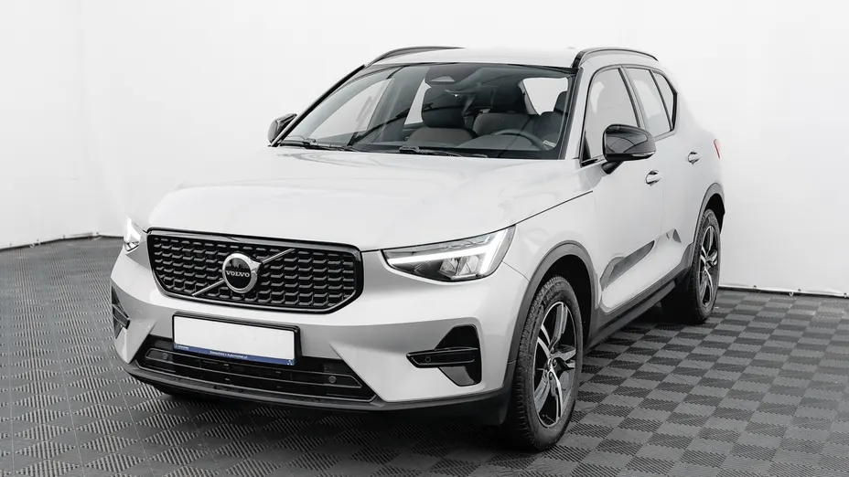 VOLVO XC40 XC40 B3 Plus Dark aut