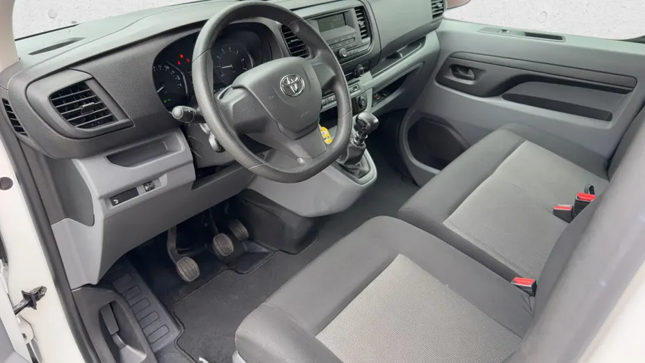 TOYOTA Proace Proace Kombi 2.0 D-4D Long 2,8t