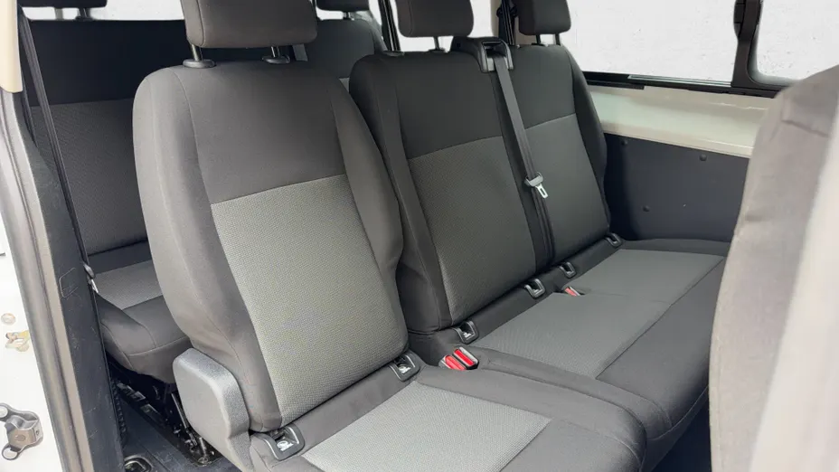TOYOTA Proace Proace Kombi 2.0 D-4D Long 2,8t