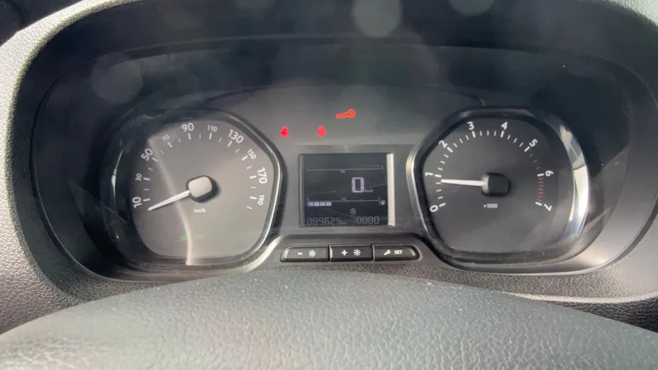 TOYOTA Proace Proace Kombi 2.0 D-4D Long 2,8t