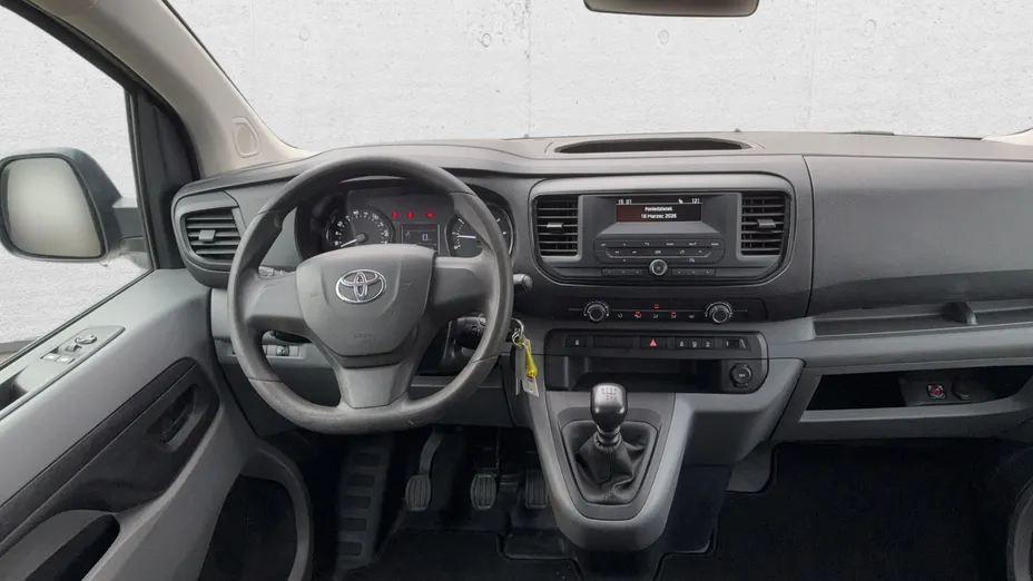 TOYOTA Proace Proace Kombi 2.0 D-4D Long 2,8t