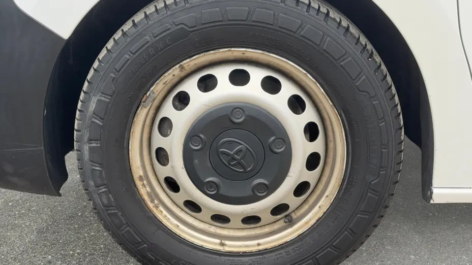 TOYOTA Proace Proace Kombi 2.0 D-4D Long 2,8t