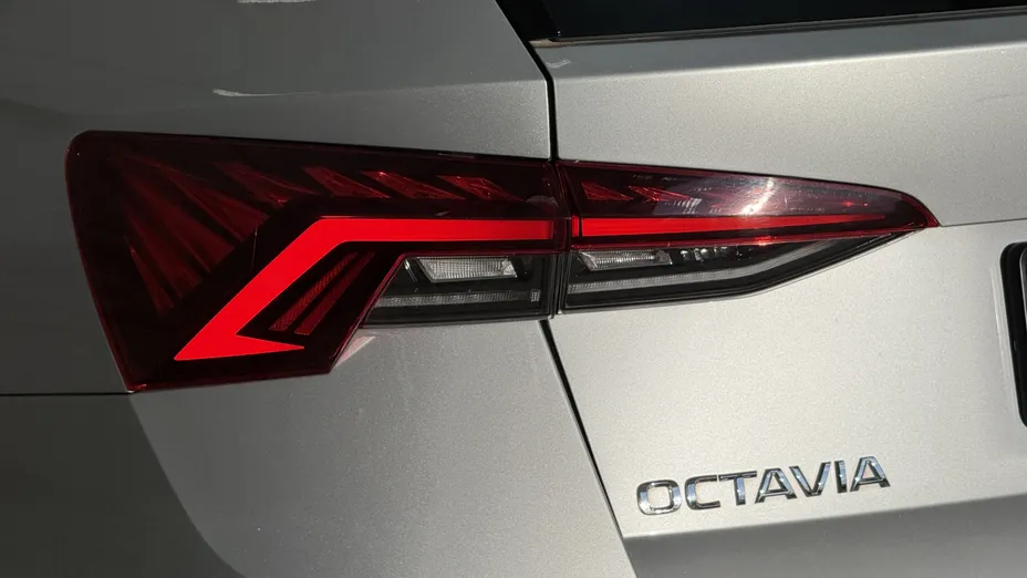 SKODA Octavia Octavia 1.5 TSI ACT Ambition