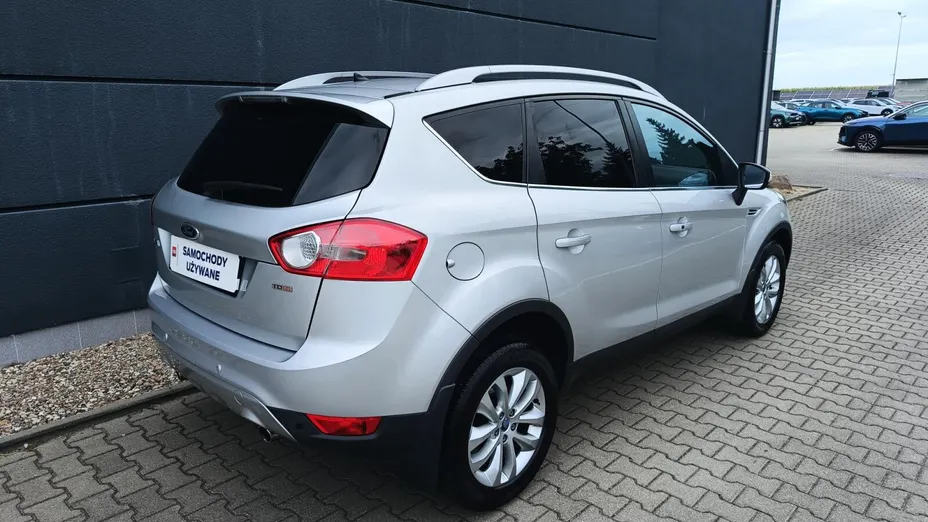 FORD Kuga -