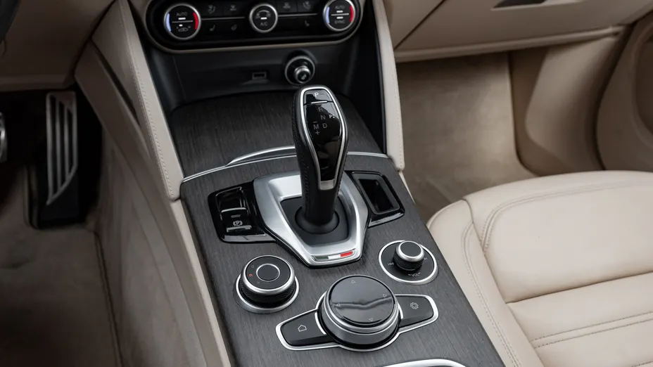 ALFA ROMEO Stelvio Stelvio 2.0 Turbo 6C Villa D'este Q4 aut