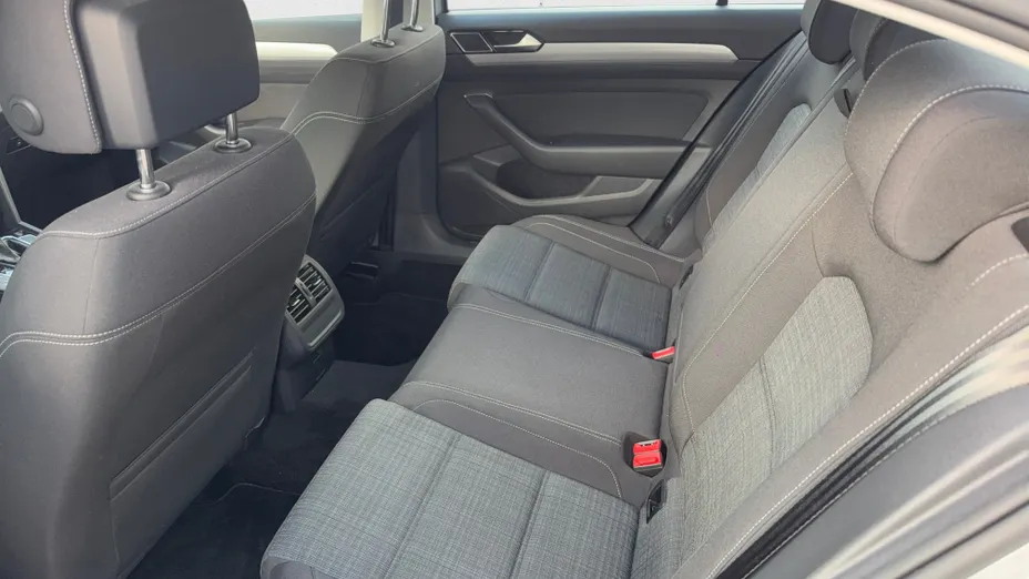 VOLKSWAGEN Passat Passat 2.0 TDI EVO Business DSG