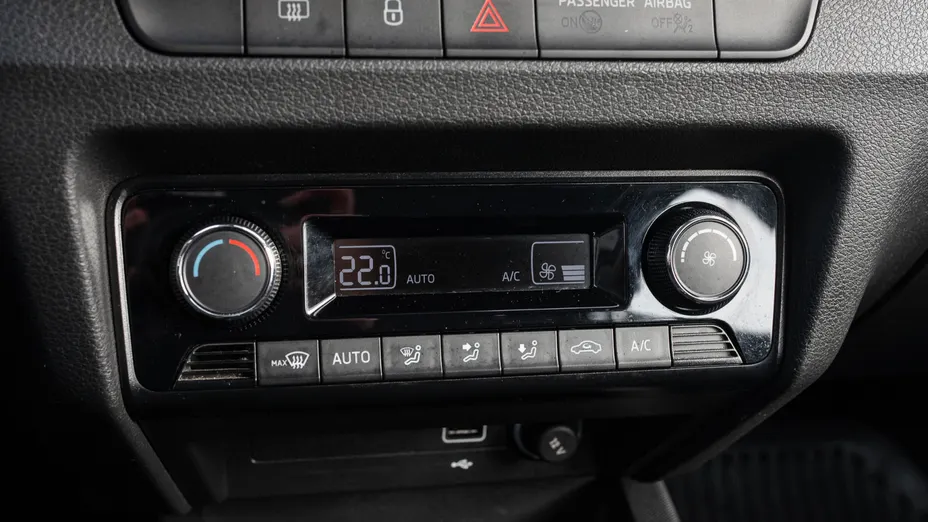 SKODA Fabia Fabia 1.0 TSI Ambition