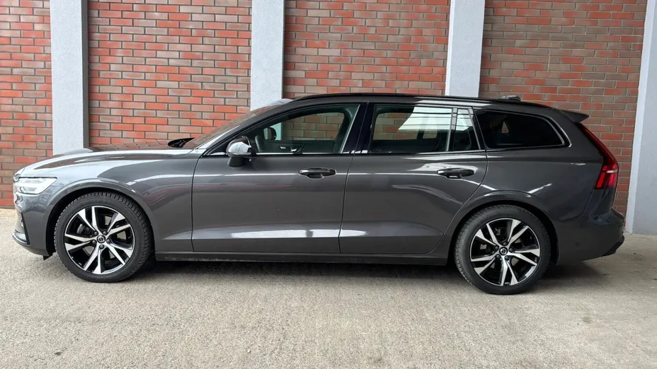 VOLVO V60 V60 B4 B Plus Dark aut