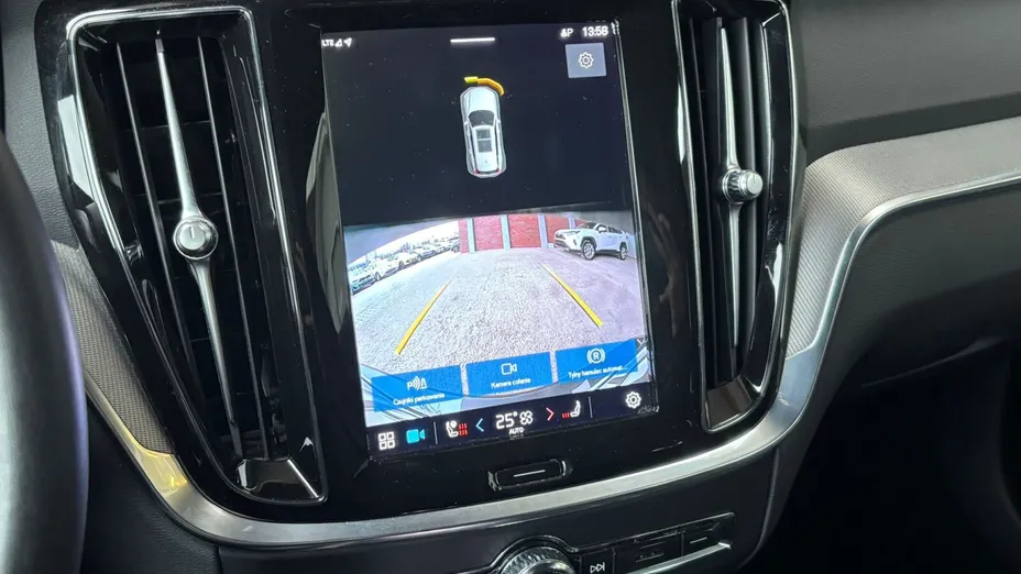 VOLVO V60 V60 B4 B Plus Dark aut