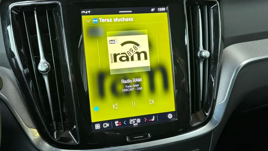 VOLVO V60 V60 B4 B Plus Dark aut