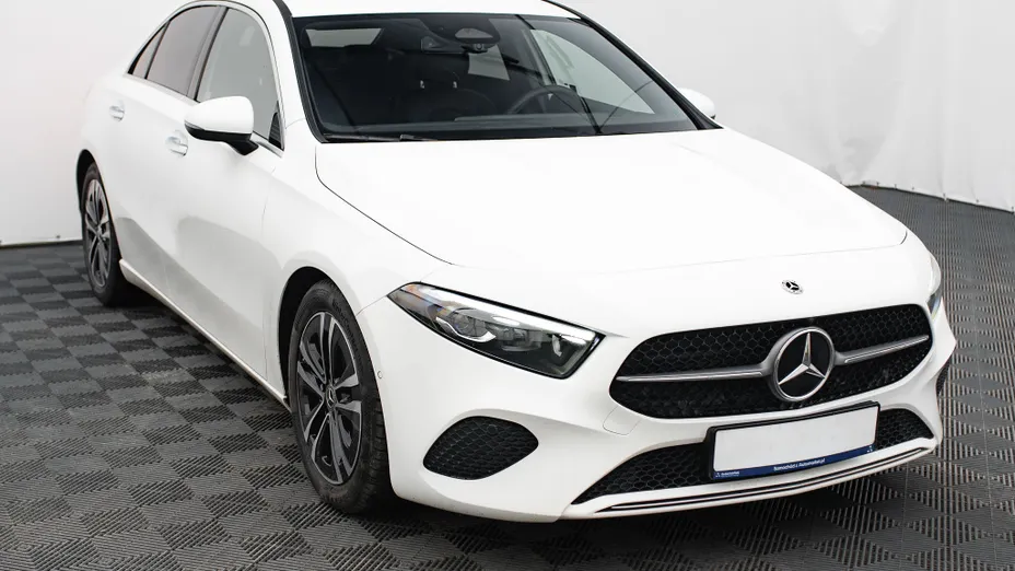 MERCEDES-BENZ A Klasa A 200 d Progressive 8G-DCT