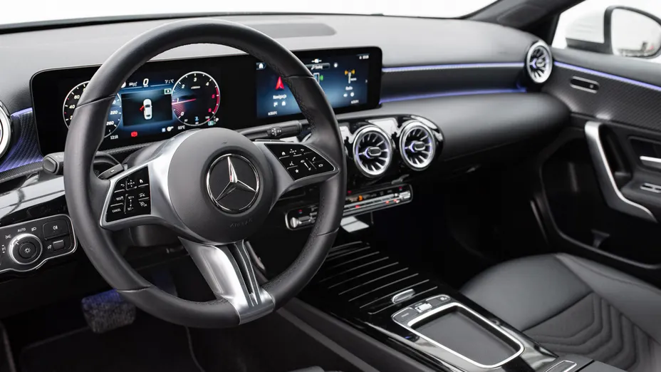 MERCEDES-BENZ A Klasa A 200 d Progressive 8G-DCT