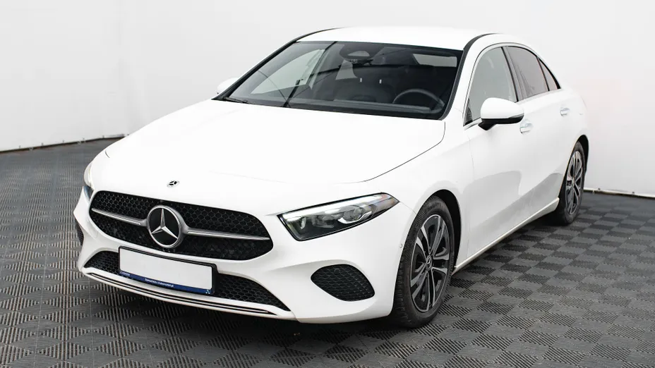 MERCEDES-BENZ A Klasa A 200 d Progressive 8G-DCT