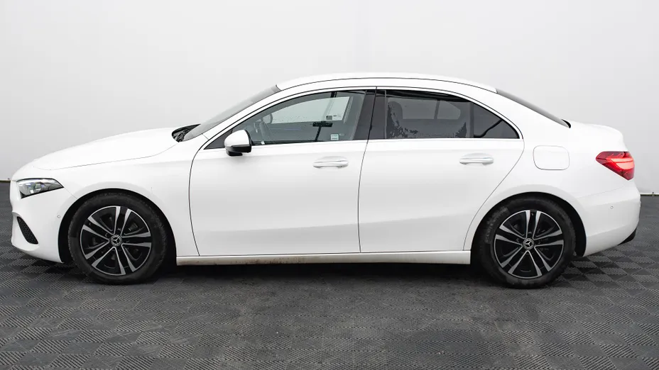 MERCEDES-BENZ A Klasa A 200 d Progressive 8G-DCT