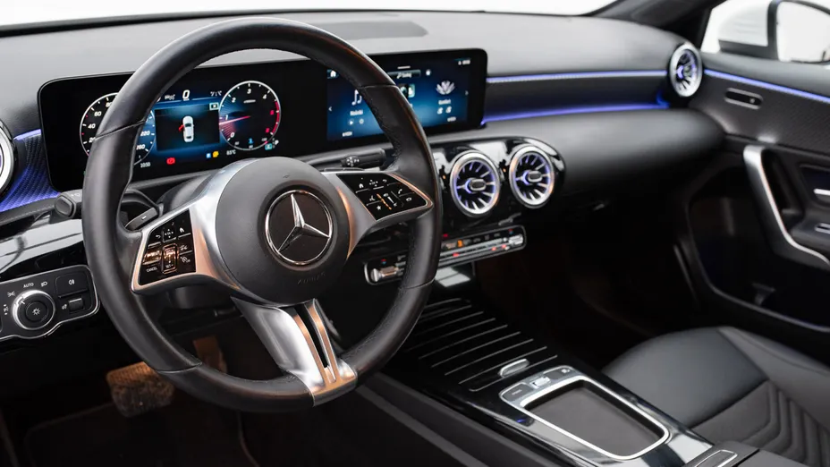 MERCEDES-BENZ A Klasa A 200 d Progressive 8G-DCT