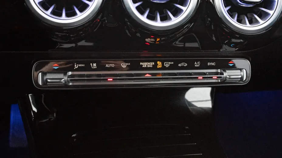 MERCEDES-BENZ A Klasa A 200 d Progressive 8G-DCT