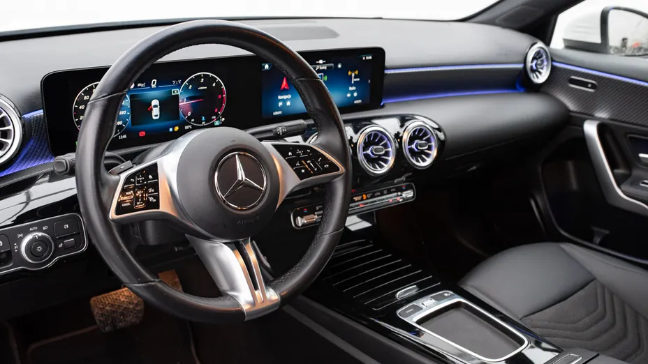 MERCEDES-BENZ A Klasa A 200 d Progressive 8G-DCT