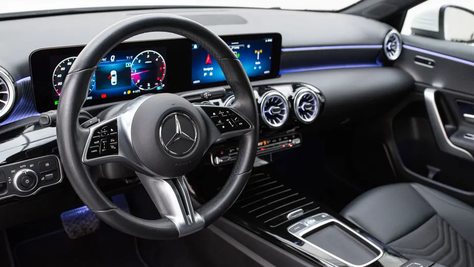 MERCEDES-BENZ A Klasa A 200 d Progressive 8G-DCT