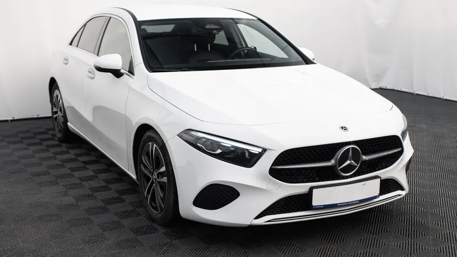 MERCEDES-BENZ A Klasa A 200 d Progressive 8G-DCT