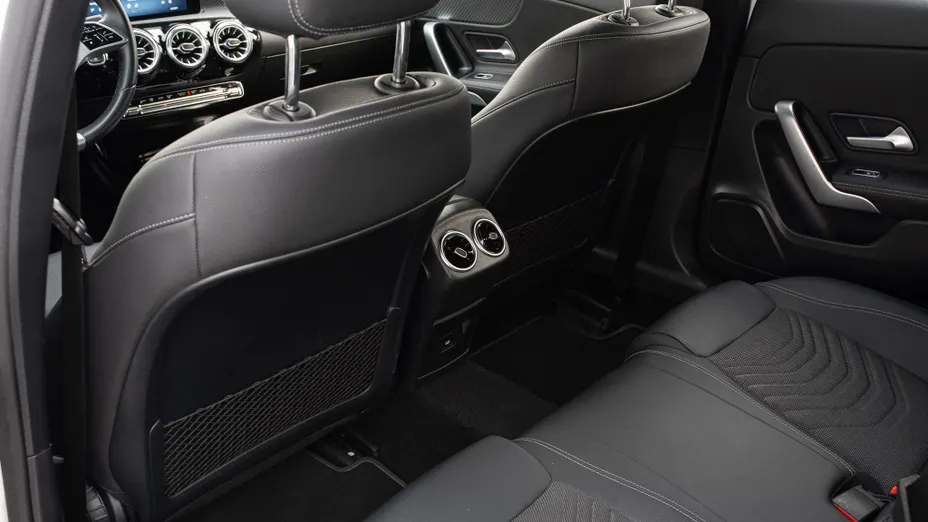 MERCEDES-BENZ A Klasa A 200 d Progressive 8G-DCT