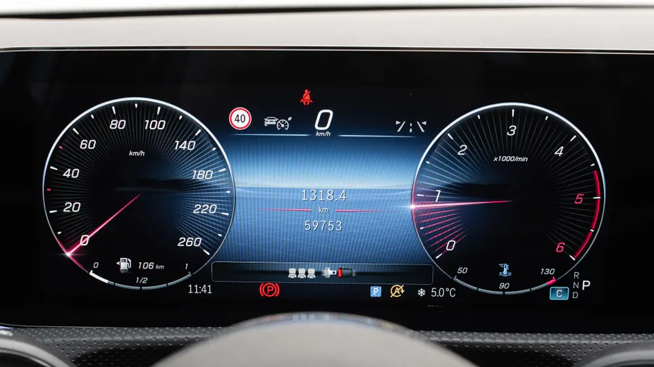 MERCEDES-BENZ A Klasa A 200 d Progressive 8G-DCT