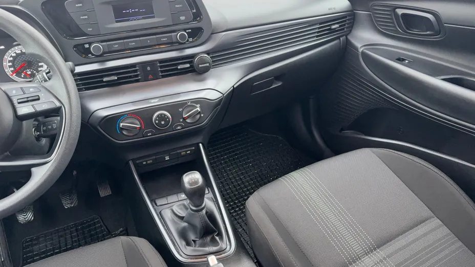 HYUNDAI i20 i20 1.2 Pure