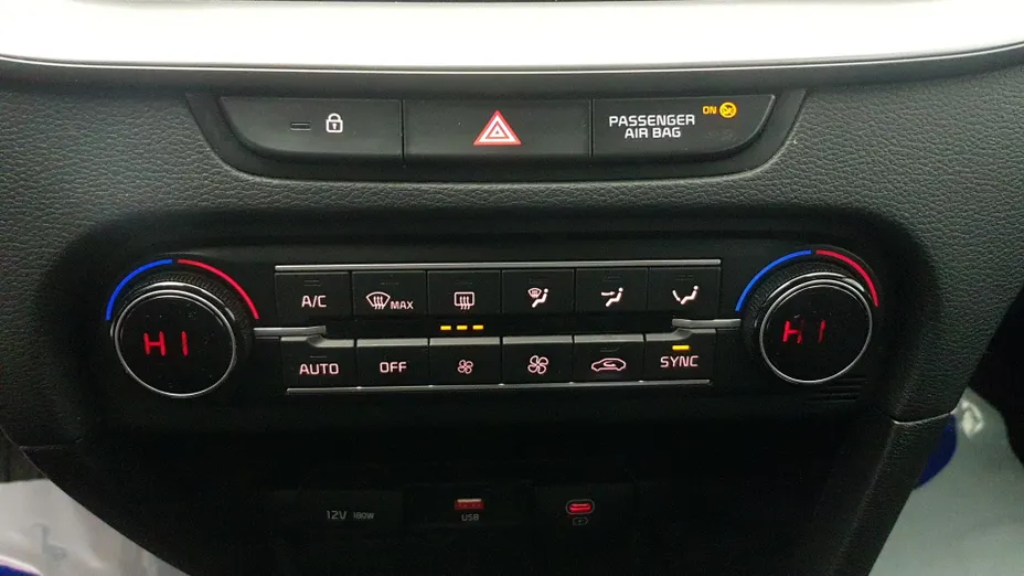 KIA Cee'd Ceed 1.5 T-GDI M
