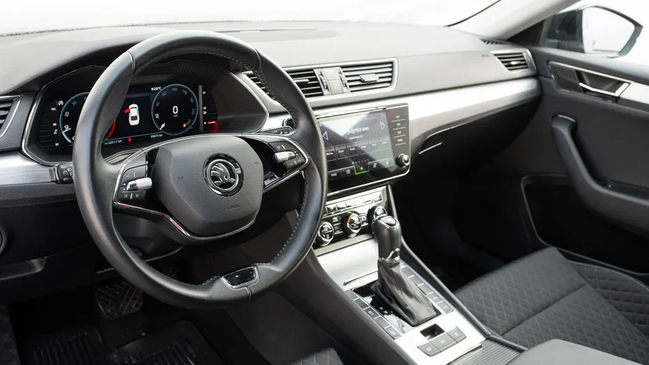 SKODA Superb Superb 2.0 TSI Ambition DSG