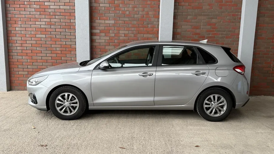 HYUNDAI i30 i30 1.0 T-GDI Modern