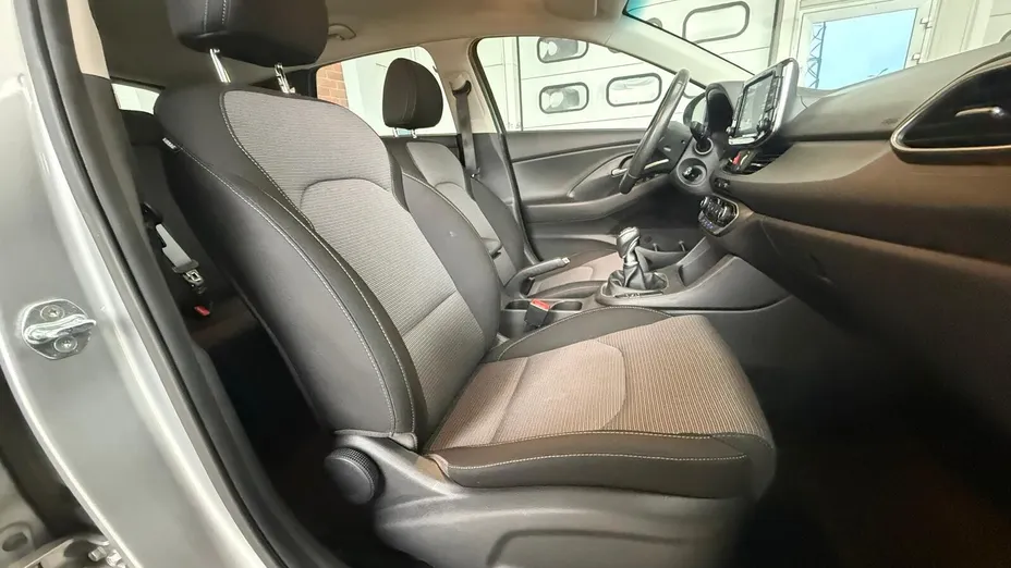 HYUNDAI i30 i30 1.0 T-GDI Modern