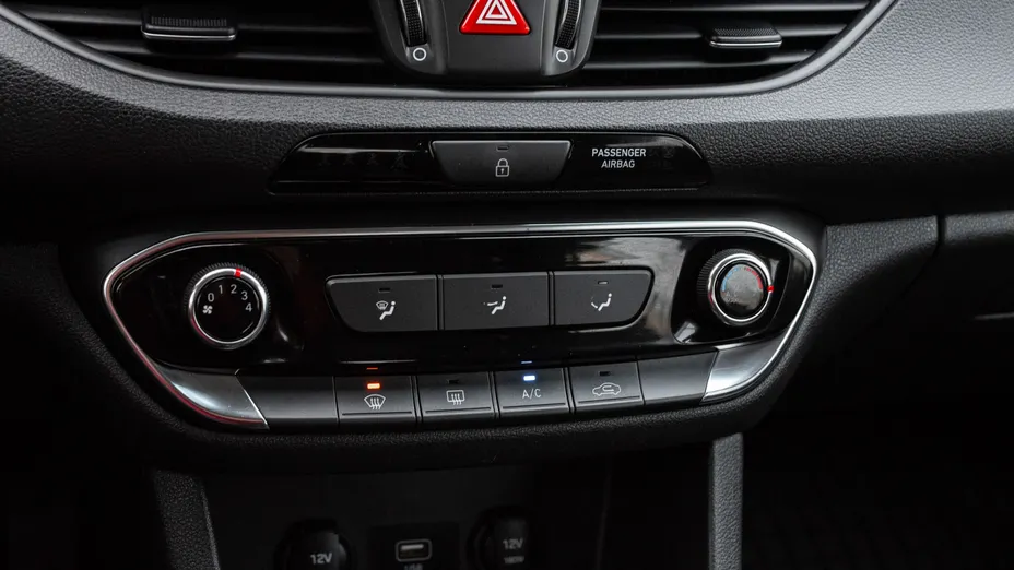 HYUNDAI i30 i30 1.0 T-GDI Modern