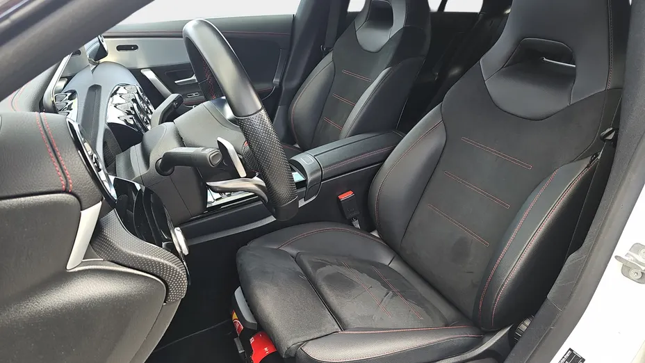 MERCEDES-BENZ CLA CLA 200 AMG Line 7G-DCT