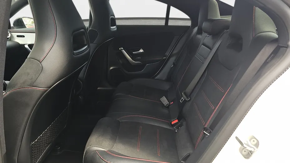 MERCEDES-BENZ CLA CLA 200 AMG Line 7G-DCT