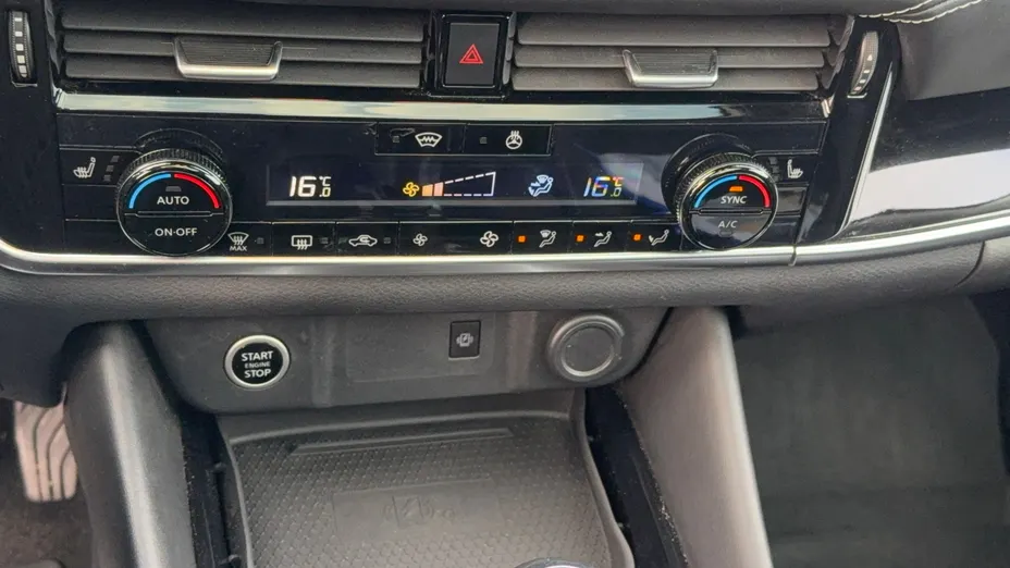 NISSAN Qashqai Qashqai 1.3 DIG-T mHEV Premiere Edition