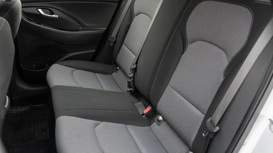 HYUNDAI i30 i30 1.0 T-GDI Modern