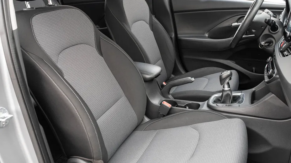 HYUNDAI i30 i30 1.0 T-GDI Modern