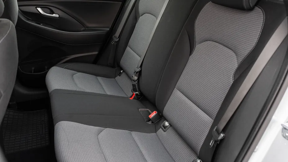 HYUNDAI i30 i30 1.0 T-GDI Modern