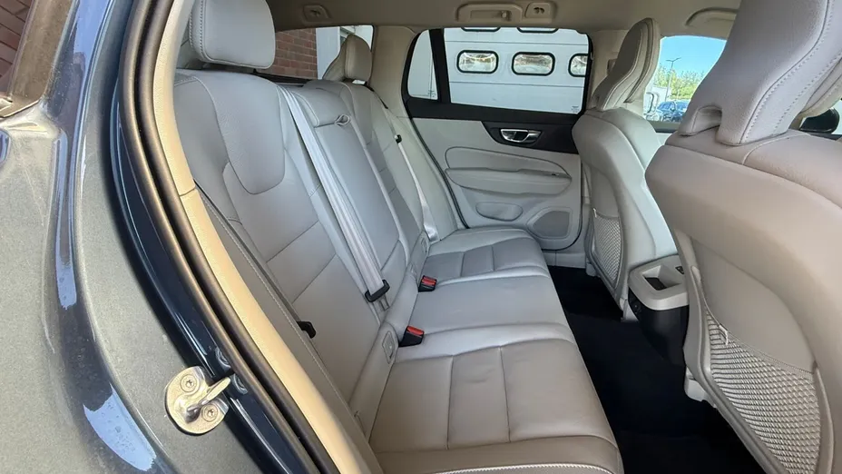 VOLVO V60 V60 B4 B Plus Bright aut