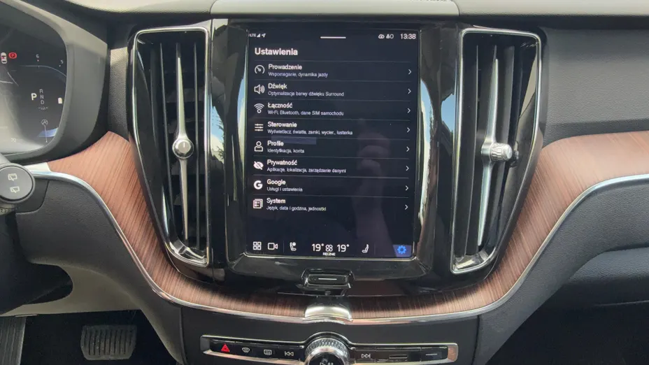 VOLVO XC60 XC60 B4 D AWD Plus Bright aut