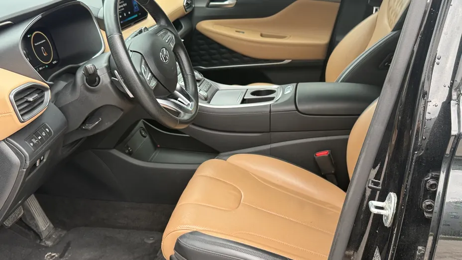 HYUNDAI Santa Fe Santa Fe 1.6 T-GDI HEV Platinum 4WD aut